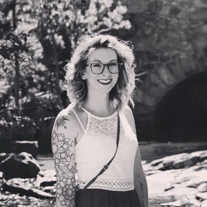 Meet your Posher, Kayla